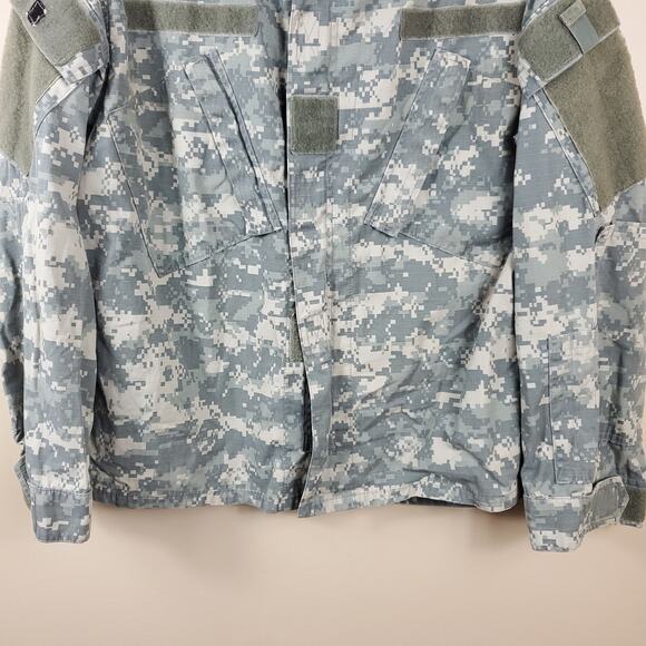 Army Ripstop Combat Uniform Coat in Digital Camo Size M X-short - Picture 3 of 11